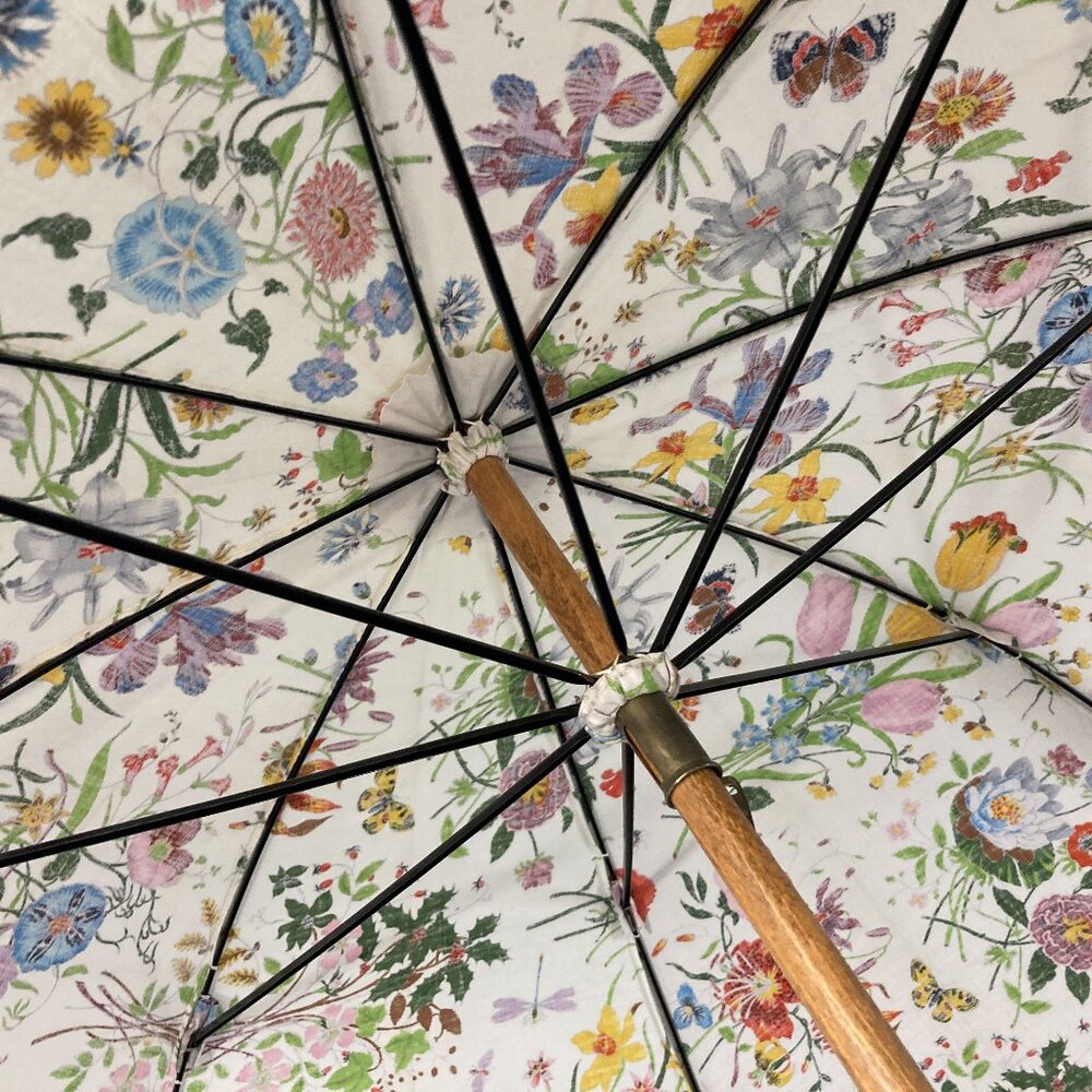 Gucci Flora Vitage Parasol Umbrella with Bamboo Handle - Picture 3 of 4